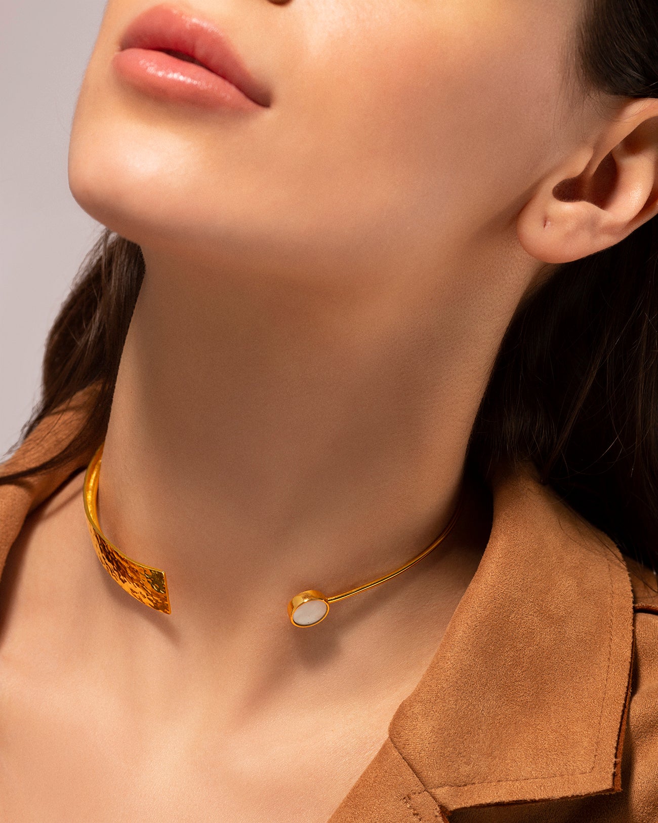 Pirouette choker necklace