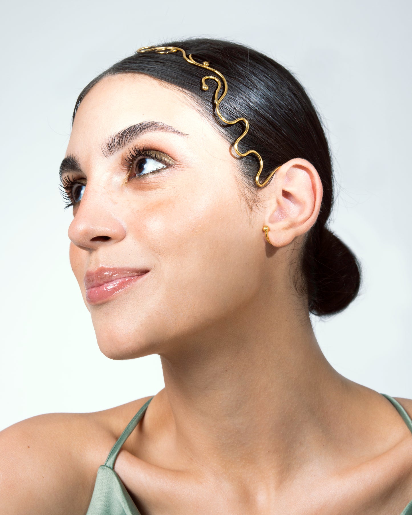 Petus headpiece