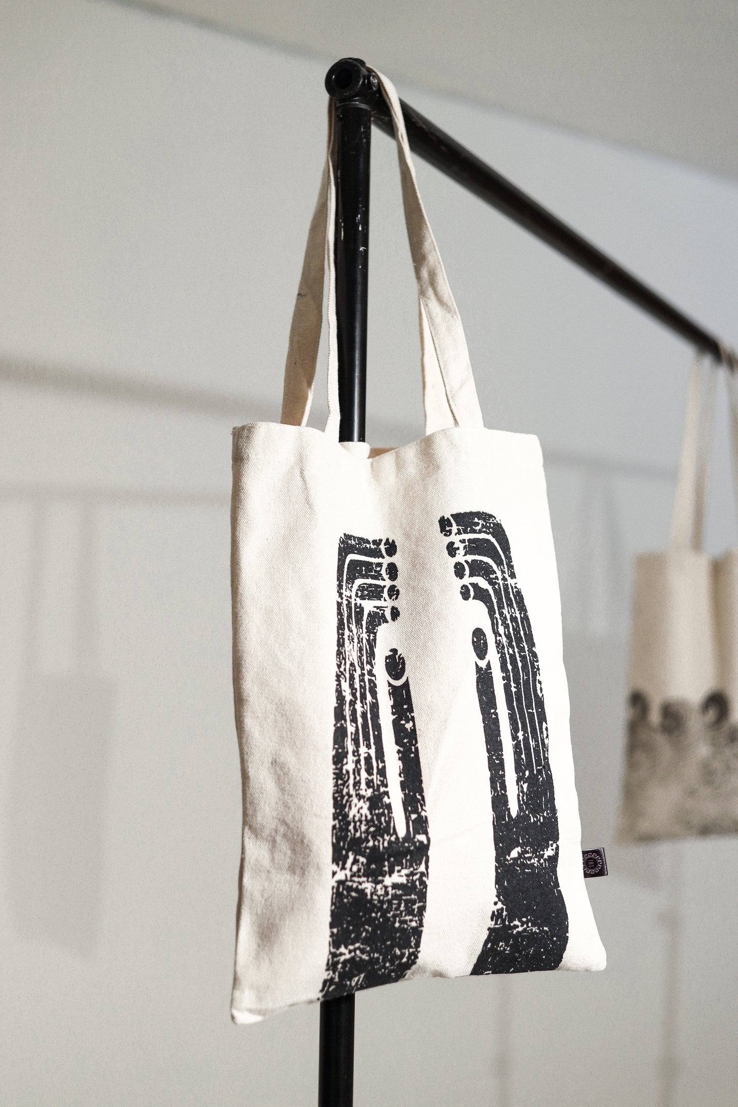Bond tote bag